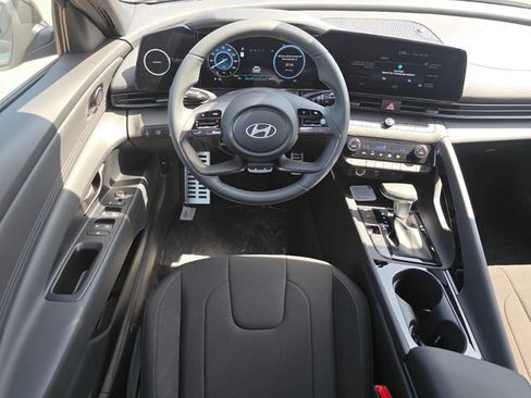 New 2026 Hyundai Elantra SEL FWD image 3