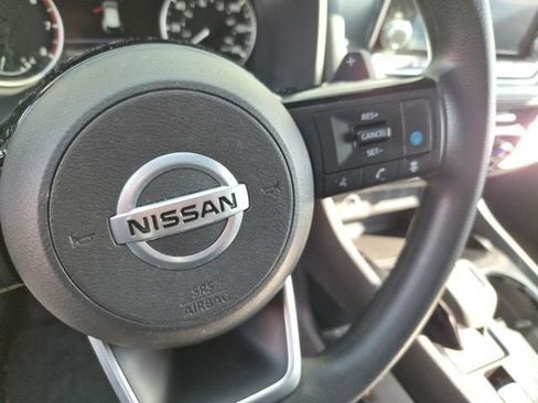 Used 2021 Nissan Rogue SV AWD/4WD image 19