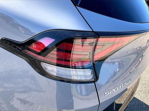 Certified 2023 Kia Sportage SX image 32