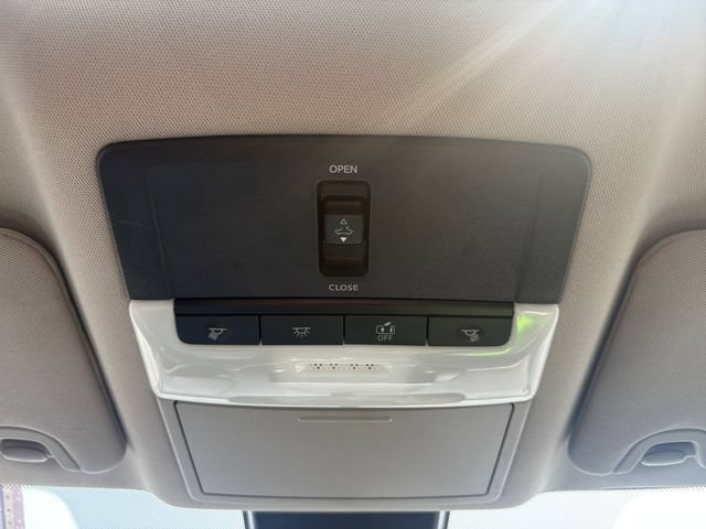 Used 2024 Nissan Altima 2.5 SR AWD/4WD image 21