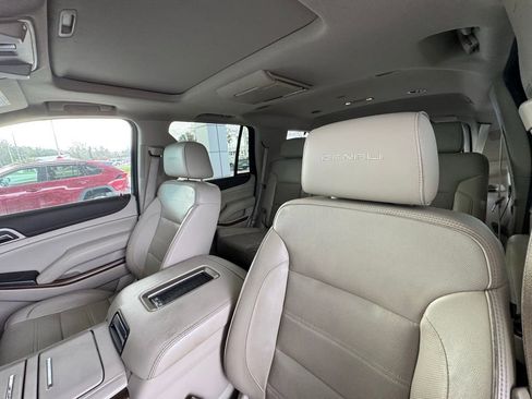 Used 2019 GMC Yukon Denali w/ Denali Ultimate Package image 15