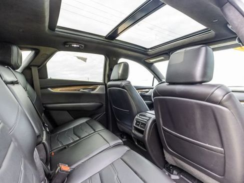 Used 2020 Cadillac XT5 Sportv w/ Platinum Package AWD/4WD image 15