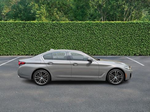 Used 2022 BMW 540i xDrive w/ Premium Package AWD/4WD image 2