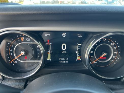 Used 2021 Jeep Gladiator Sport w/ Quick Order Package 24Q 80Th AWD/4WD image 17