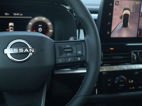 New 2026 Nissan Pathfinder Platinum image 9