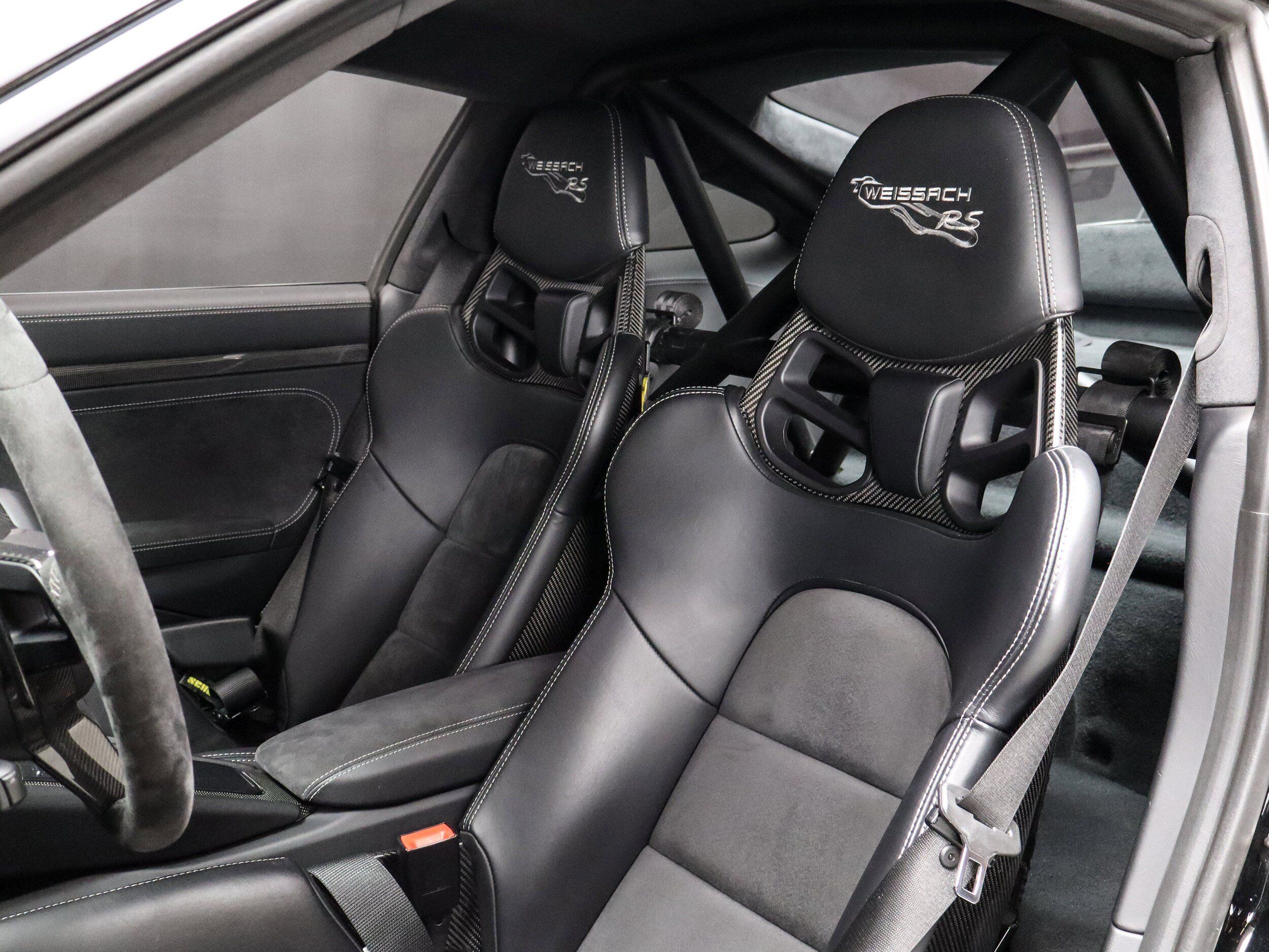 Certified 2018 Porsche 911 GT2 RS RWD image 28