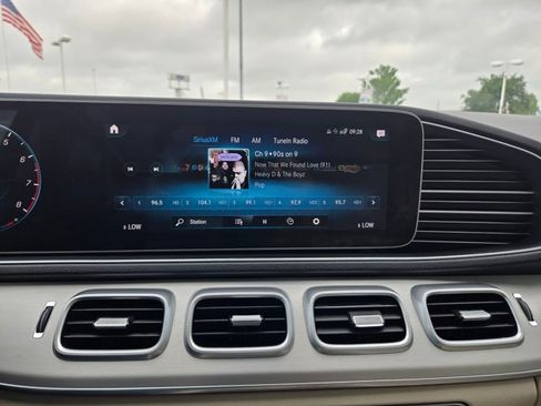 Used 2021 Mercedes-Benz GLE 350 image 24