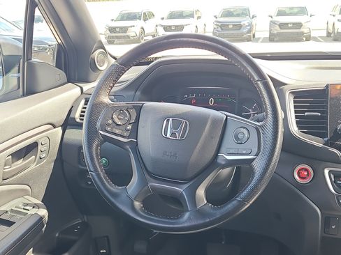 Used 2023 Honda Passport TrailSport image 15