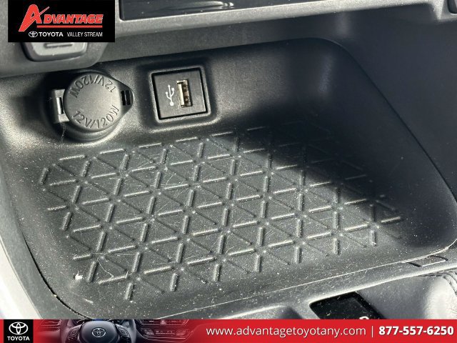 Certified 2025 Toyota RAV4 XLE AWD/4WD image 34