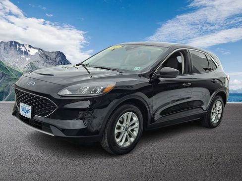 Certified 2022 Ford Escape SE w/ Convenience Package image 3