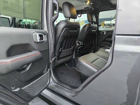 Used 2021 Jeep Gladiator Rubicon image 21