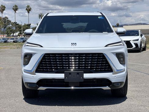 New 2026 Buick Enclave Avenir w/ Super Cruise Package FWD image 2