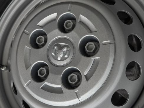 Used 2025 RAM ProMaster 2500 w/ Convenience Group image 50