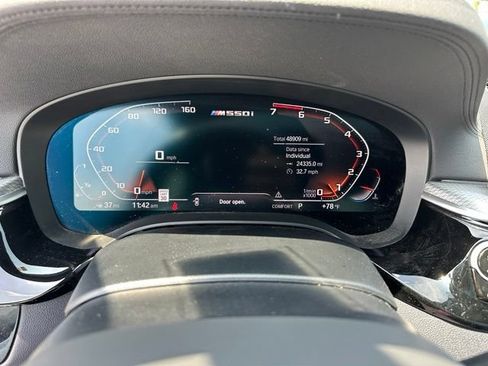 Used 2020 BMW M550i xDrive AWD/4WD image 28