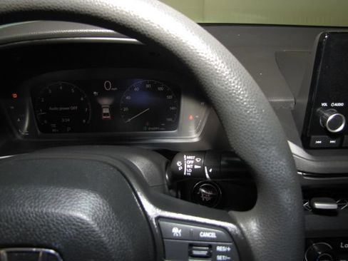 Certified 2023 Honda Accord EX image 4