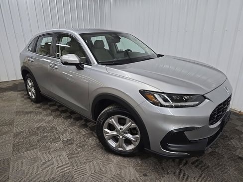 Used 2023 Honda HR-V LX image 7