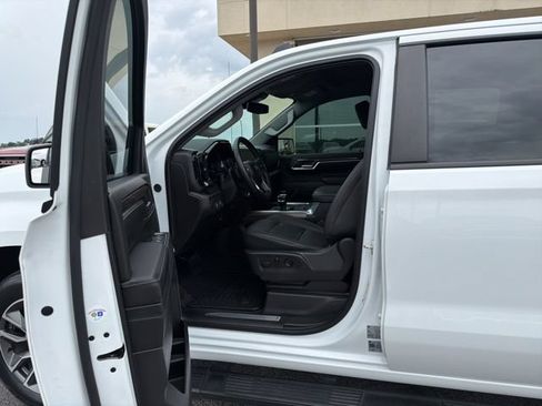 Used 2024 Chevrolet Silverado 1500 RST w/ Convenience Package II AWD/4WD image 9