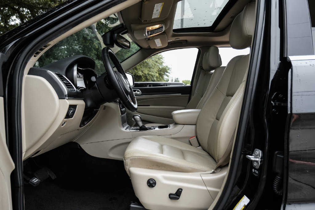 Used 2022 Jeep Grand Cherokee Limited w/ Tech Group RWD image 40