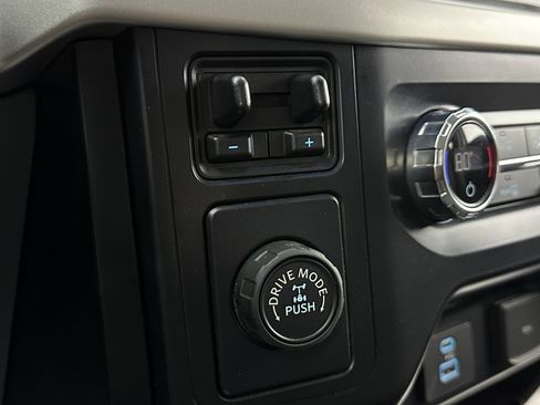 Used 2021 Ford F150 XL w/ Trailer Tow Package image 17