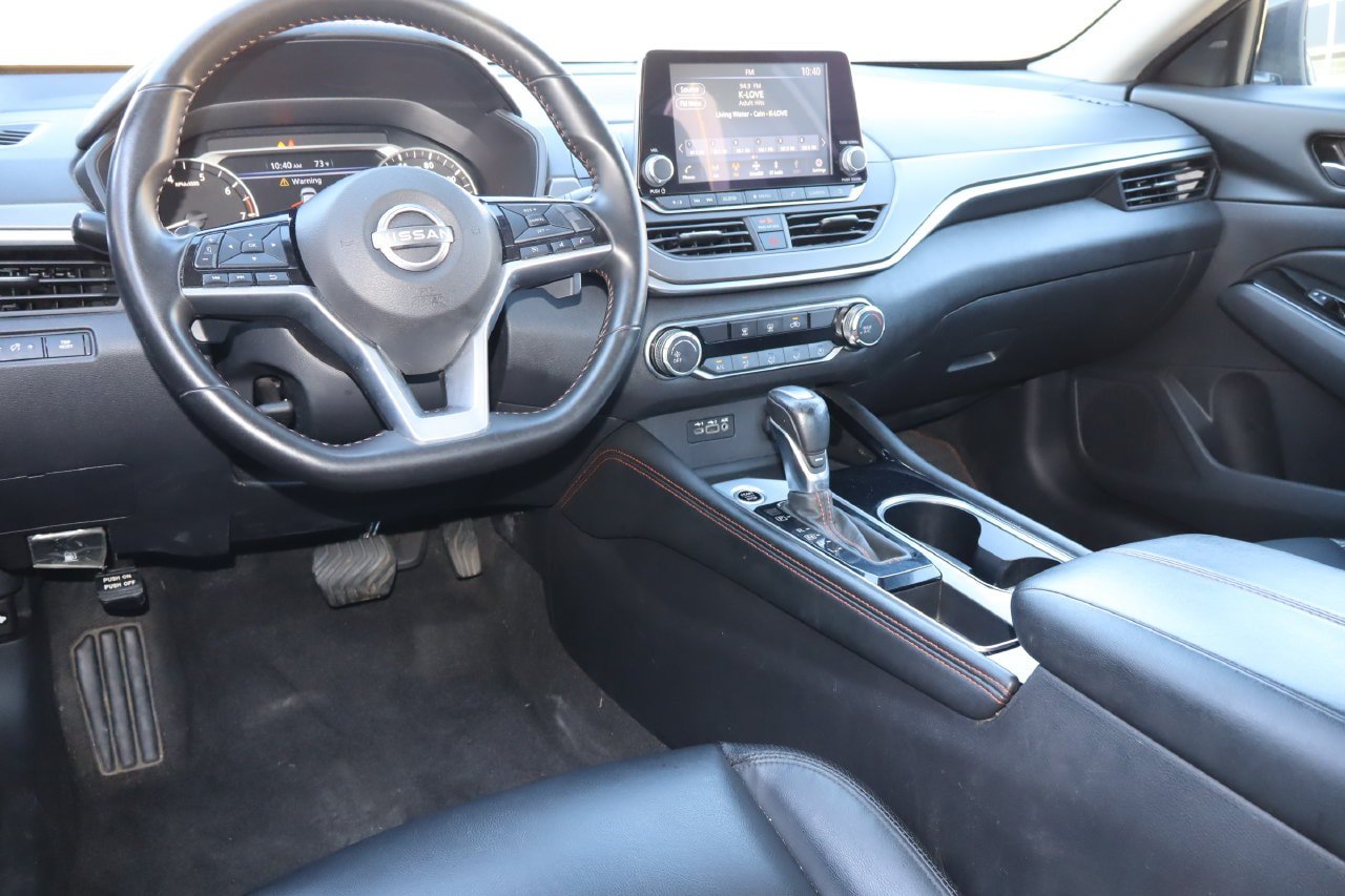 Used 2025 Nissan Altima 2.5 SR FWD image 4