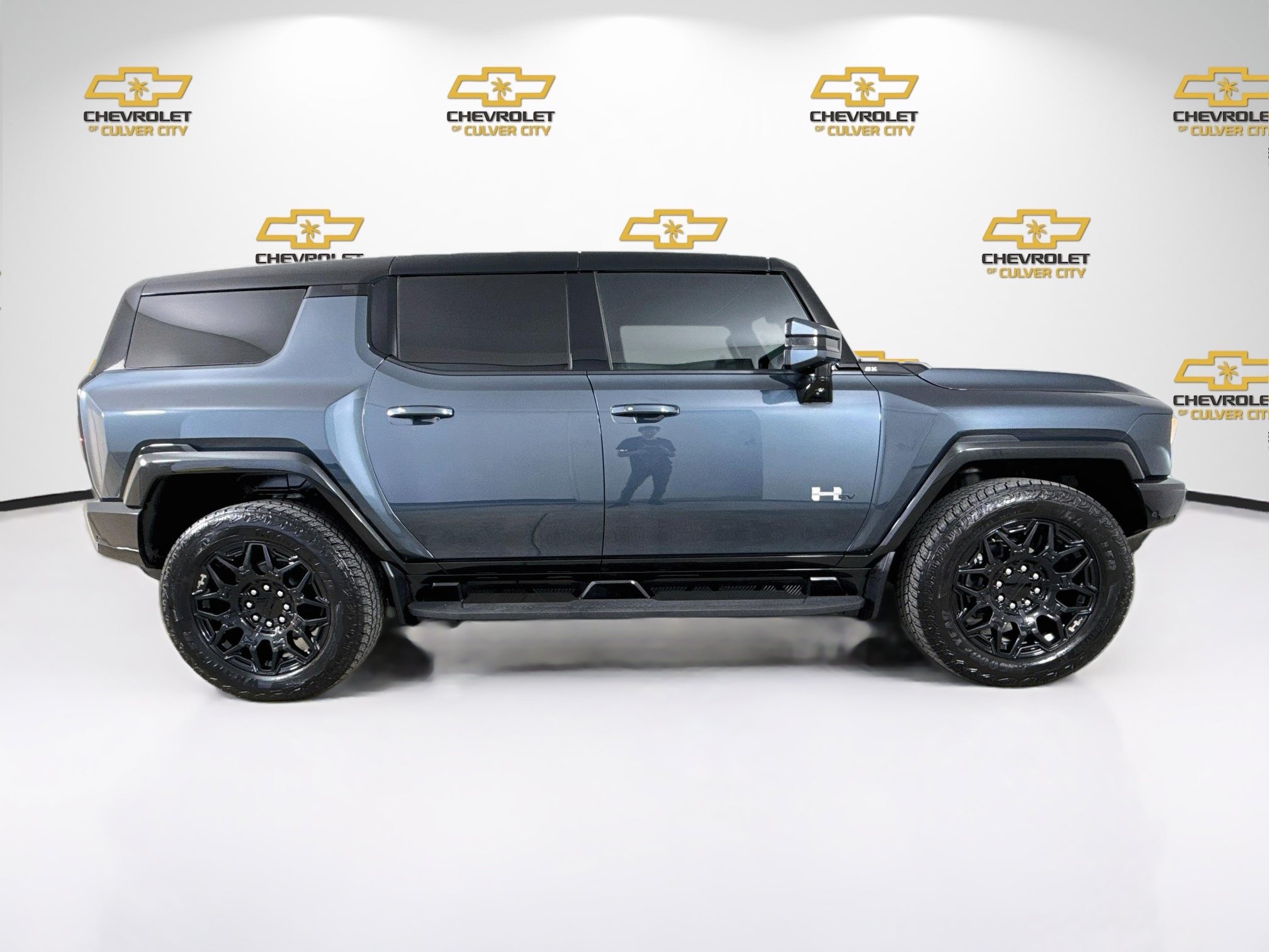 Used 2025 GMC Hummer EV 2X AWD/4WD image 9