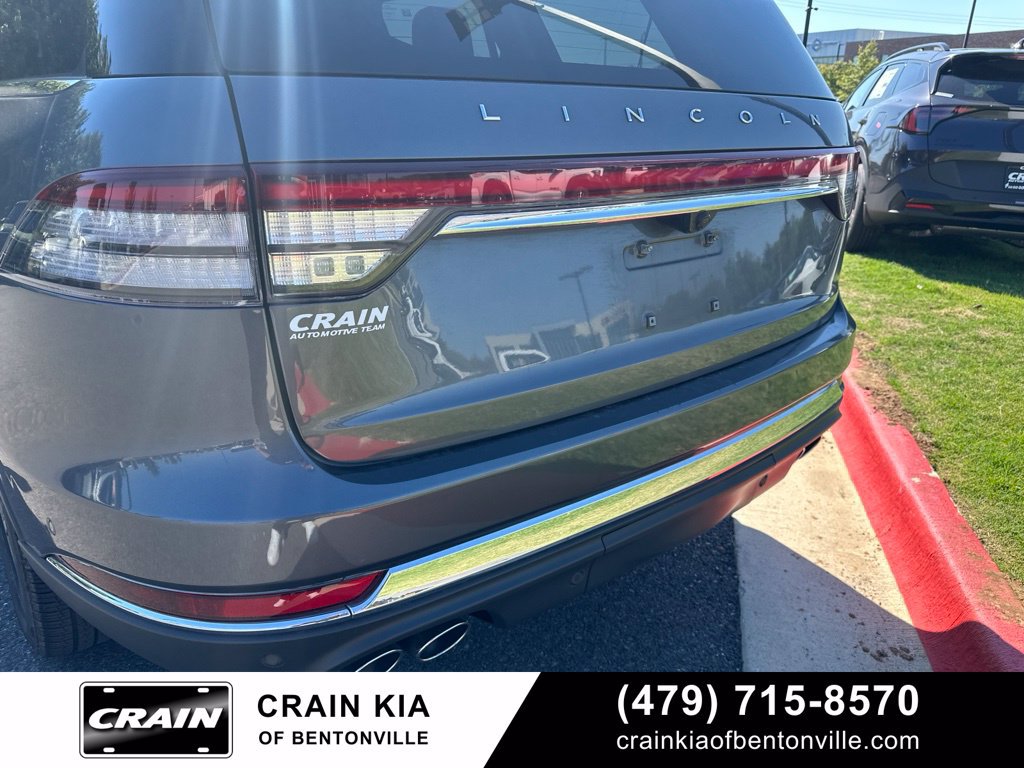 Used 2022 Lincoln Aviator Reserve w/ Elements Package Plus AWD/4WD image 13