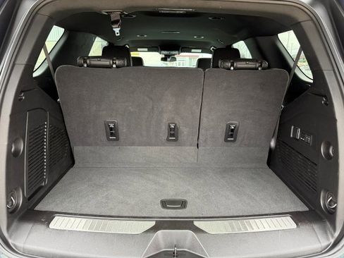 Used 2025 Chevrolet Tahoe Z71 w/ Comfort Package image 20