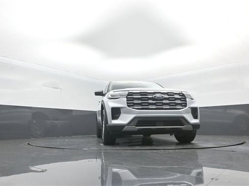 New 2026 Ford Explorer Active image 29