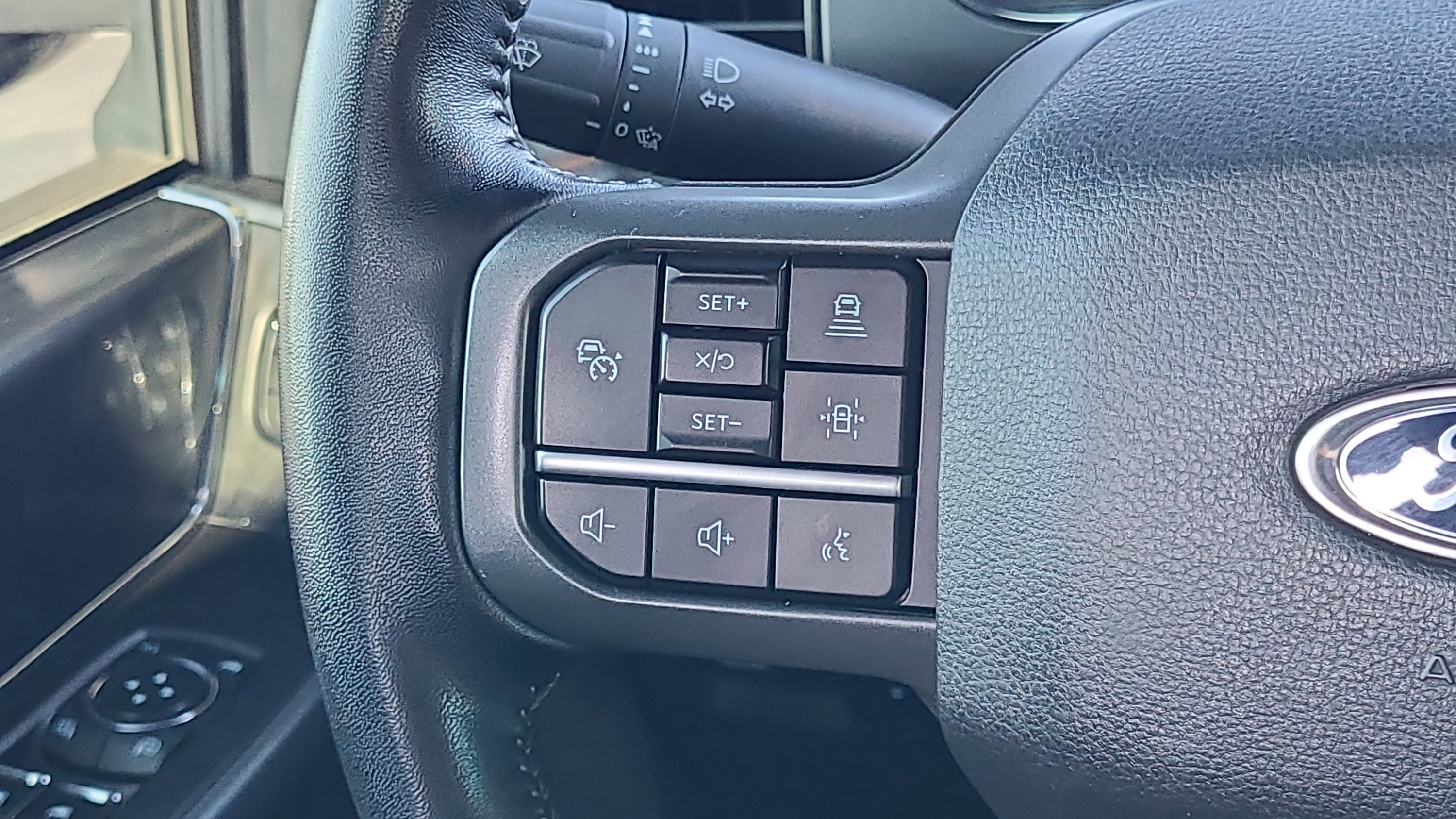 Certified 2022 Ford F150 Lariat AWD/4WD image 14