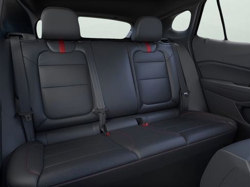 New 2026 Chevrolet Trax RS w/ Driver Confidence Package FWD image 17