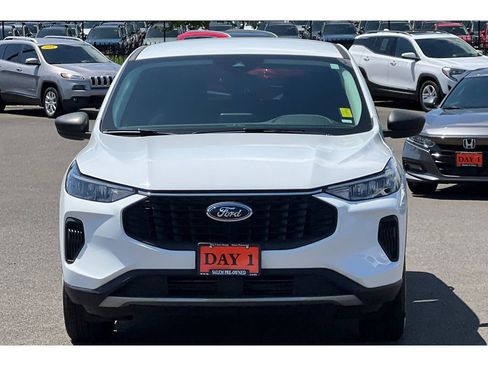 Used 2024 Ford Escape Active image 11