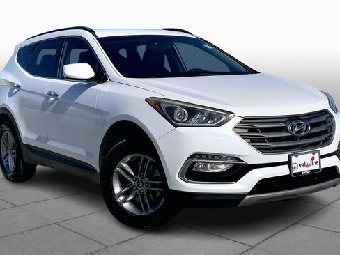 Used 2017 Hyundai Santa Fe Sport image 2