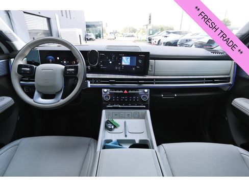 Certified 2025 Hyundai Santa Fe Calligraphy FWD image 11