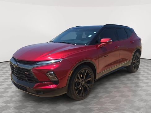 Used 2024 Chevrolet Blazer RS w/ Driver Confidence II Package AWD/4WD image 3