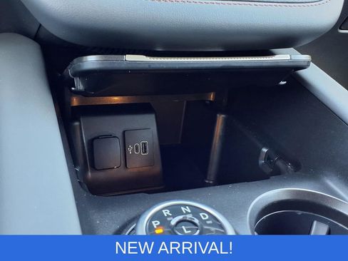 Used 2025 Ford Explorer Active w/ Active Comfort Package AWD/4WD image 13