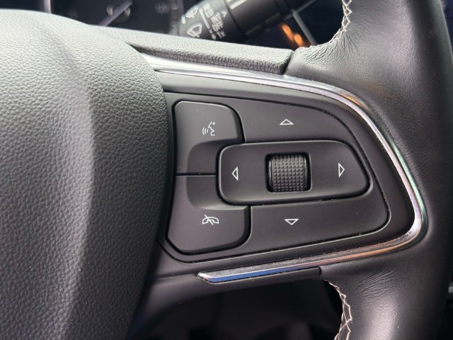 Used 2022 Buick Encore GX Select w/ Sport Touring Package FWD image 23