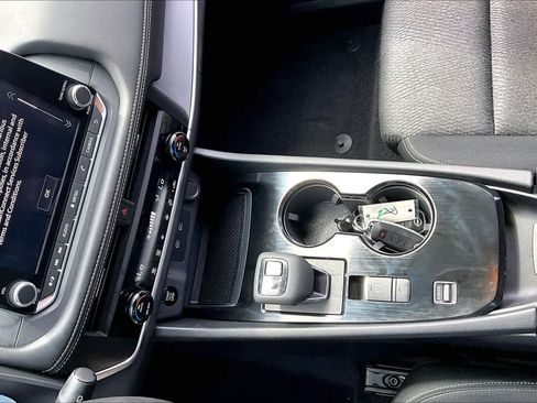 Used 2026 Nissan Rogue SV FWD image 15