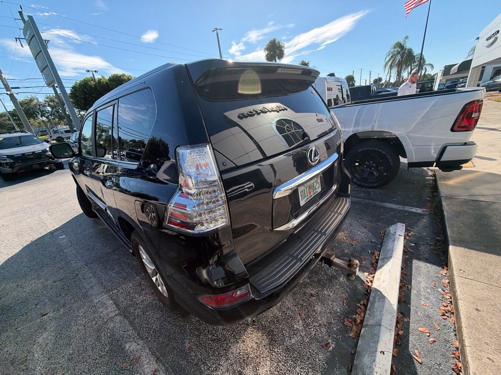 Used 2018 Lexus GX 460 Premium w/ Premium Package AWD/4WD image 37