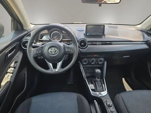 Used 2018 Toyota Yaris iA FWD image 11