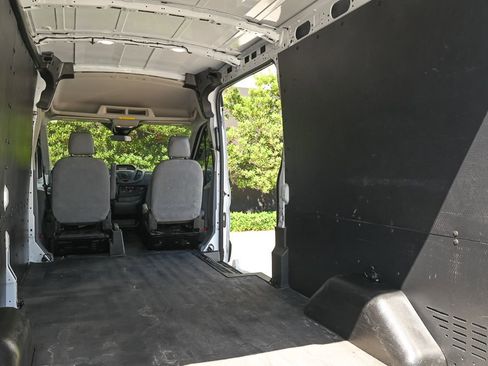 Used 2019 Ford Transit 250 148 Medium Roof RWD image 29