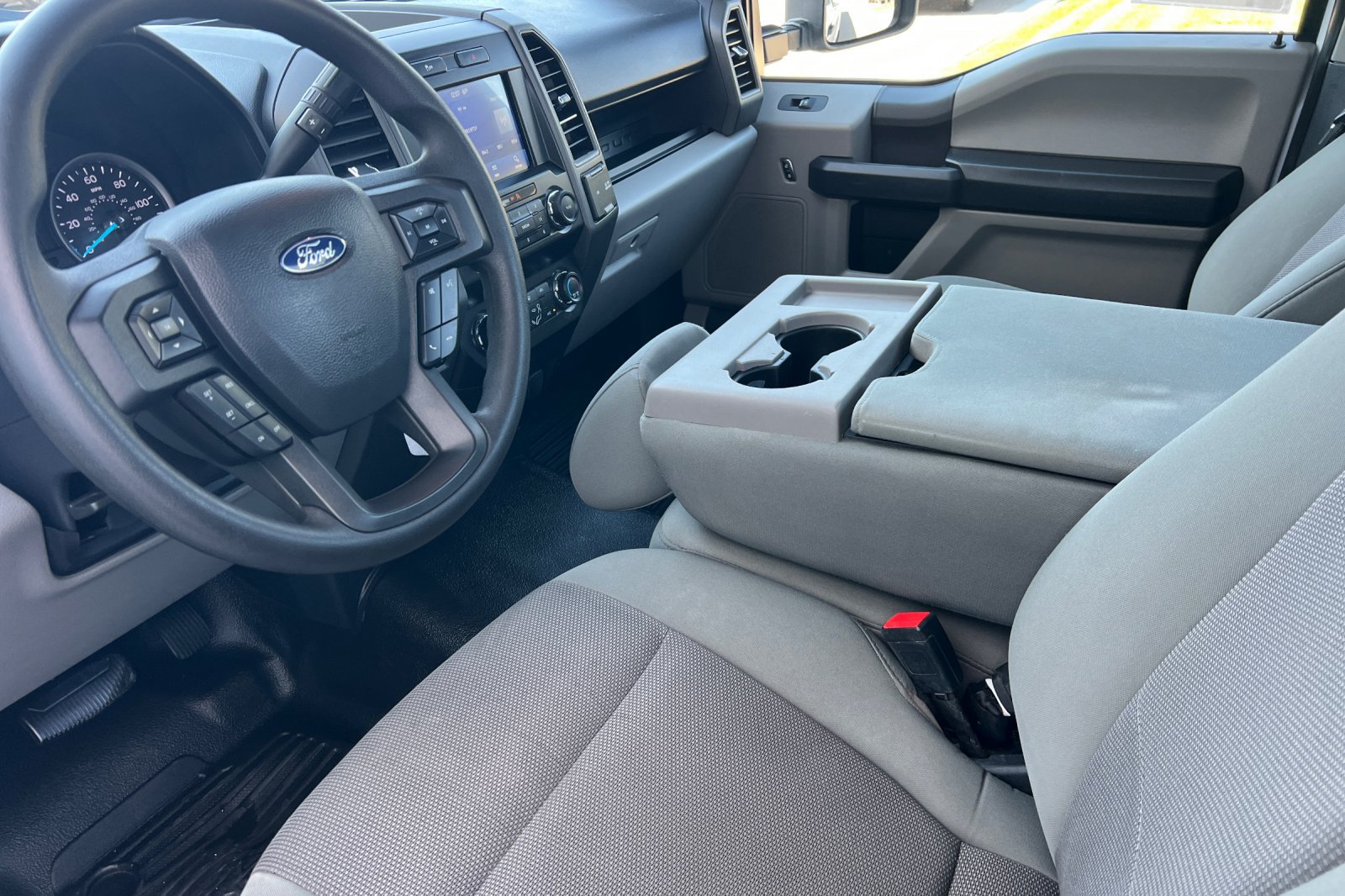 Used 2022 Ford F350 XL w/ Power Equipment Group AWD/4WD image 7
