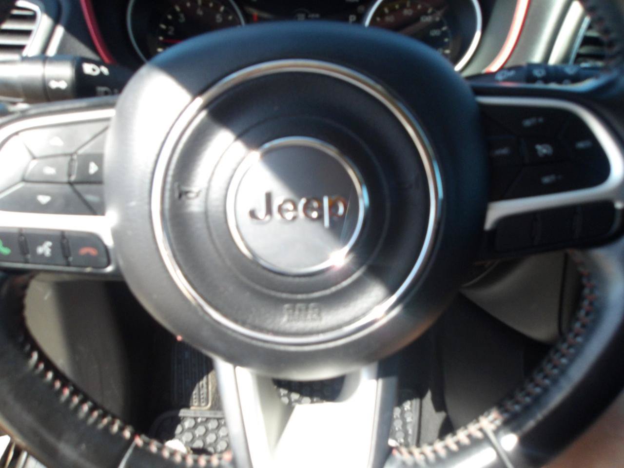Used 2020 Jeep Compass Trailhawk AWD/4WD image 20