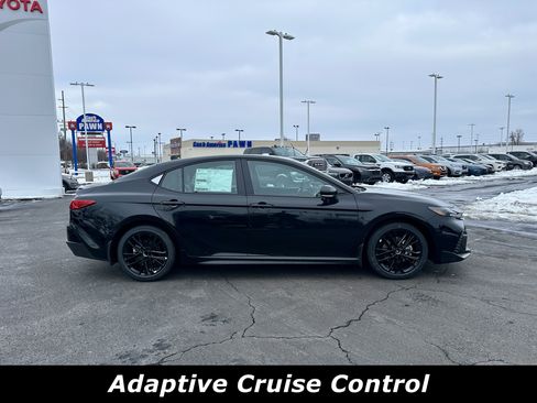 New 2026 Toyota Camry SE image 2