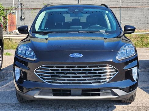 Used 2022 Ford Escape Titanium w/ Titanium Premium Package FWD image 2