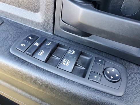 Used 2022 RAM 3500 Tradesman image 32