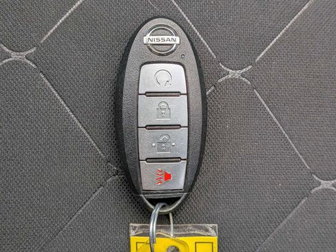 Used 2020 Nissan Kicks SV FWD image 31