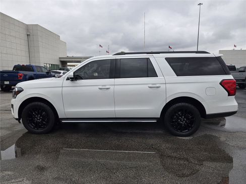 Used 2023 Ford Expedition Max XLT RWD image 4