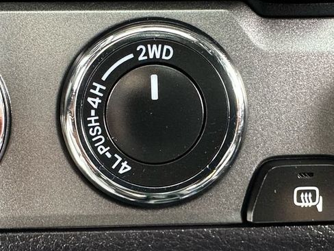 Certified 2017 Toyota Tacoma TRD Off-Road w/ Premium & Technology Package AWD/4WD image 22