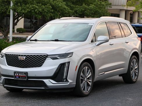 Used 2020 Cadillac XT6 Premium Luxury FWD image 26