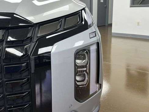 Used 2025 Hyundai Palisade SEL FWD image 9